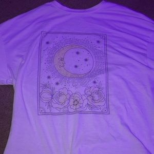 White graphic tshirt